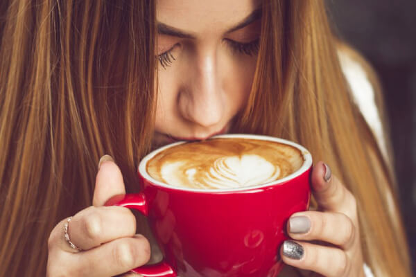 cách uống cafe latte